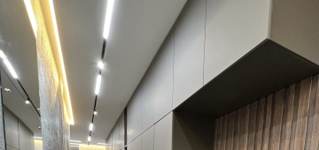 Фото глянцевого натяжного потолка